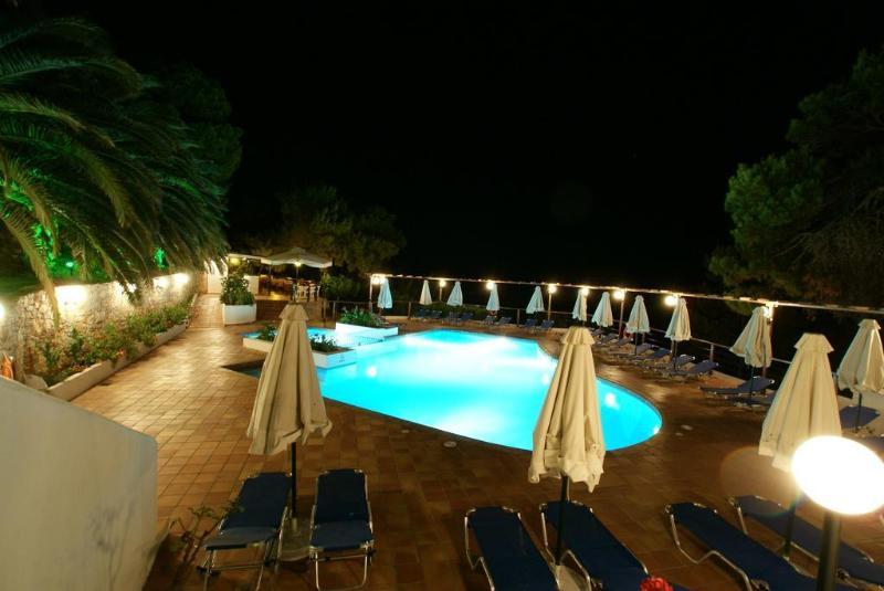 Paradise Hotel Patitírion Eksteriør billede