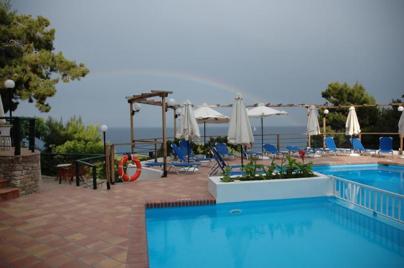 Paradise Hotel Patitírion Eksteriør billede